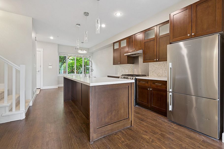 5977 Oak Street Vancouver, BC - 7