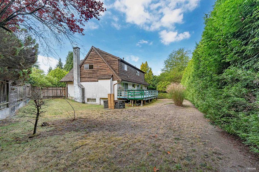 5809 Fremlin Street Vancouver, BC - 1