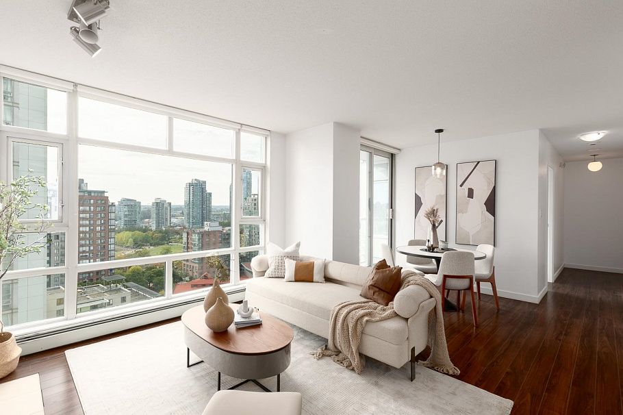 1907 1199 Marinaside Crescent Vancouver, BC - 5