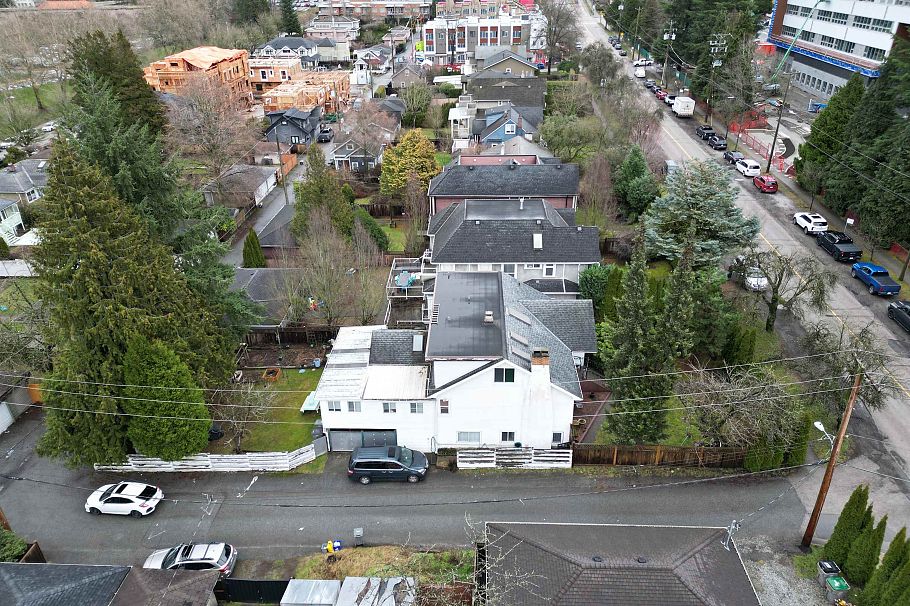 985 W 33rd Avenue Vancouver, BC - 5