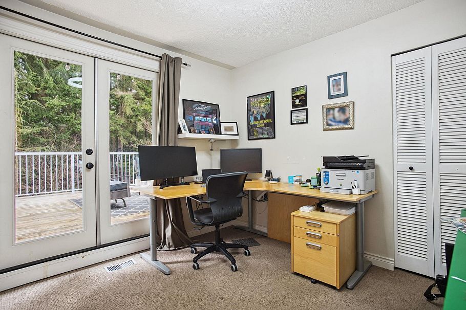 2569 Hyannis Point North Vancouver, BC - 25