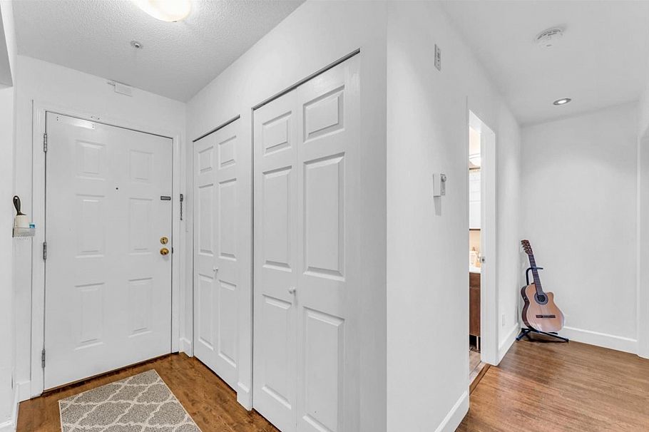 307 876 W 16th Avenue Vancouver, BC - 19