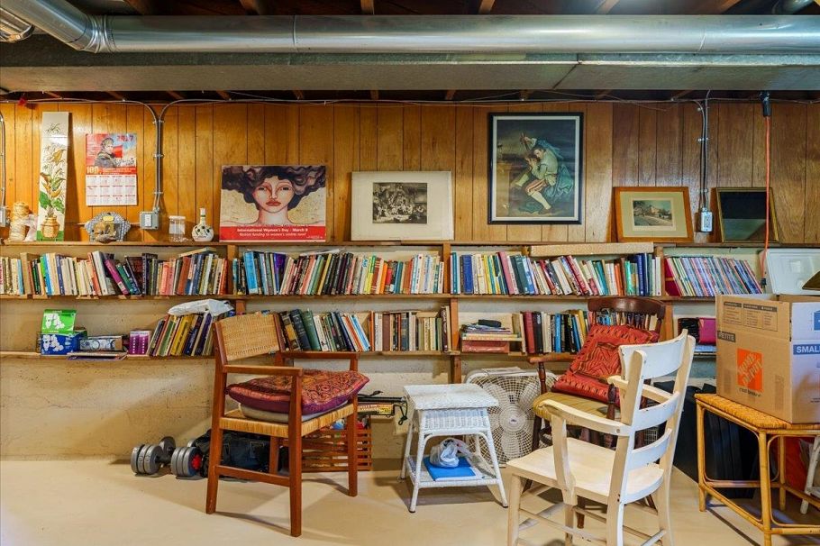 848 E 6th Street North Vancouver, BC - 29