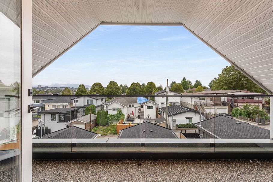 2 1160 Rossland Street Vancouver, BC - 25