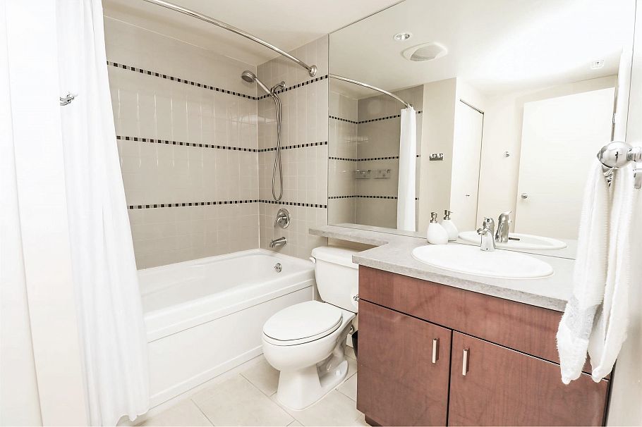 707 1067 Marinaside Crescent Vancouver, BC - 18