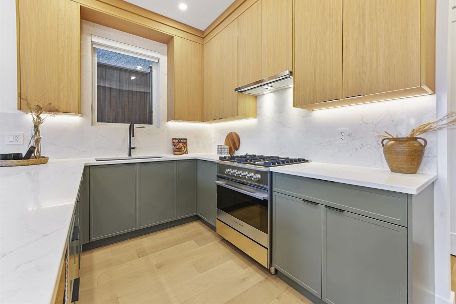 2 1322 E 13th Avenue Vancouver, BC - 10