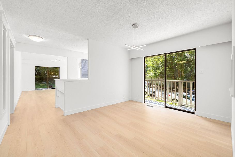 4755 Cove Cliff Road North Vancouver, BC - 8