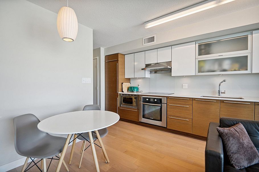 416 1635 West 3rd Avenue Vancouver, BC - 11