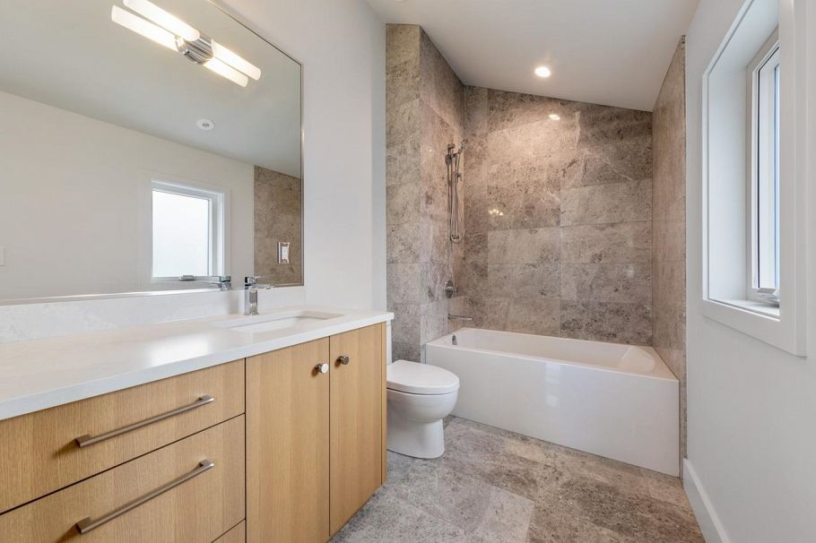 1136 E 26th Avenue Vancouver, BC - 10