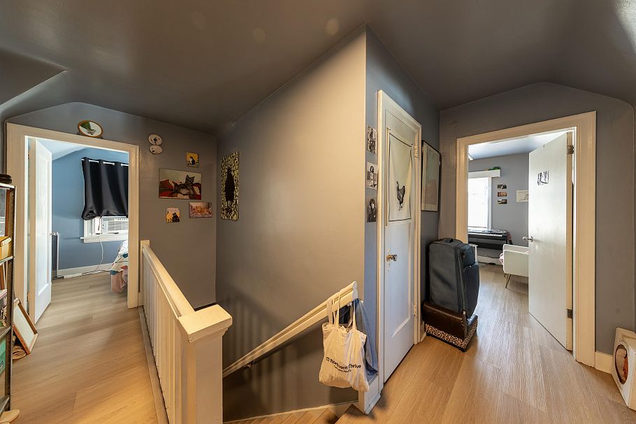 3719 W 3rd Avenue Vancouver, BC - 24