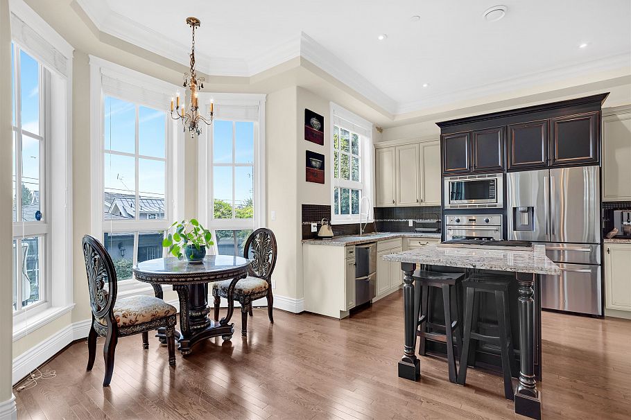 4038 W 33rd Avenue Vancouver, BC - 10