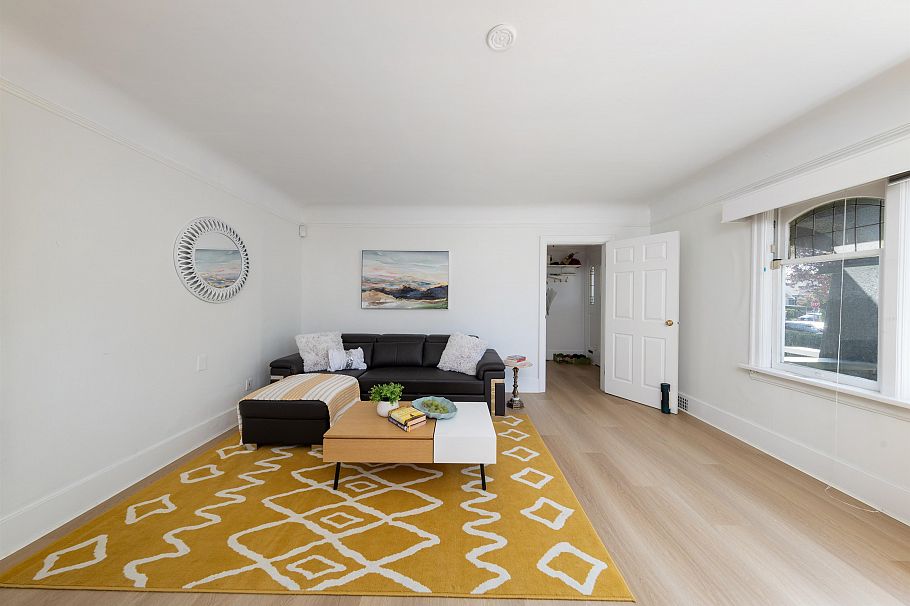 3719 W 3rd Avenue Vancouver, BC - 29