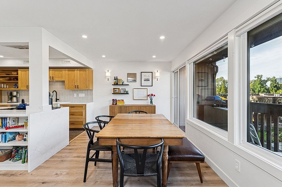 1053 Old Lillooet Road North Vancouver, BC - 8