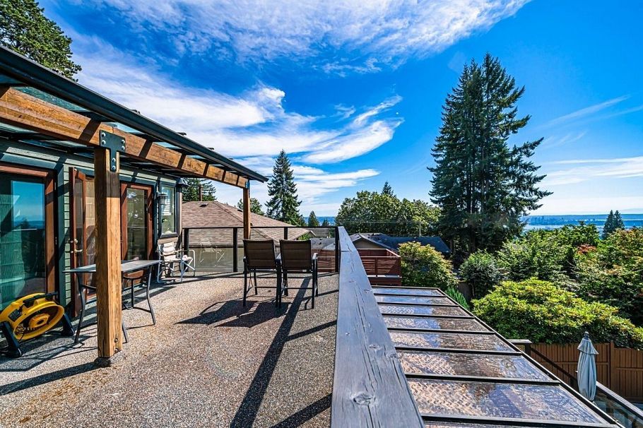 3435 St. Georges Avenue North Vancouver, BC - 7