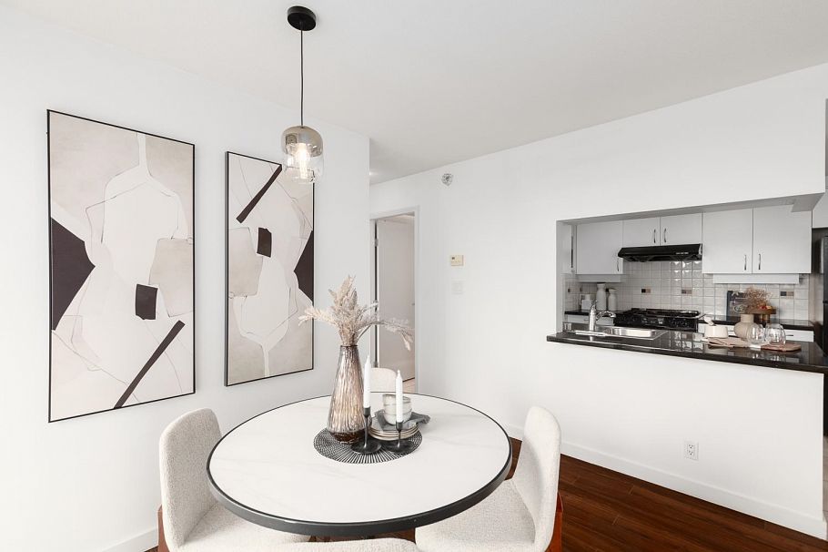 1907 1199 Marinaside Crescent Vancouver, BC - 8