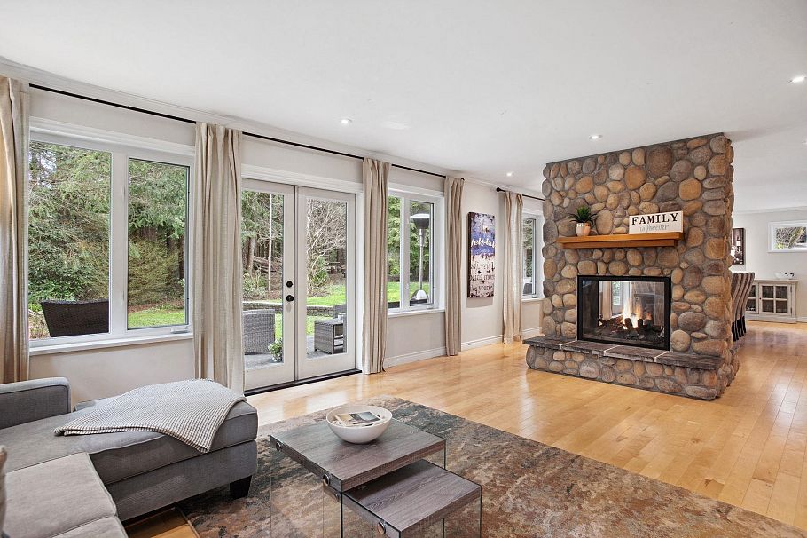 2569 Hyannis Point North Vancouver, BC - 16