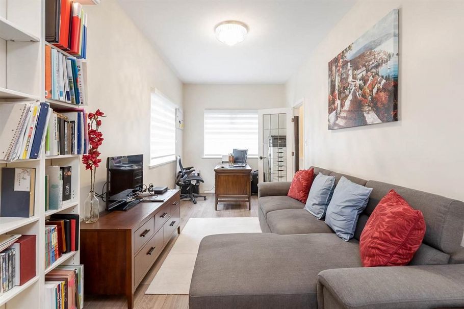 4318 W 11th Avenue Vancouver, BC - 18