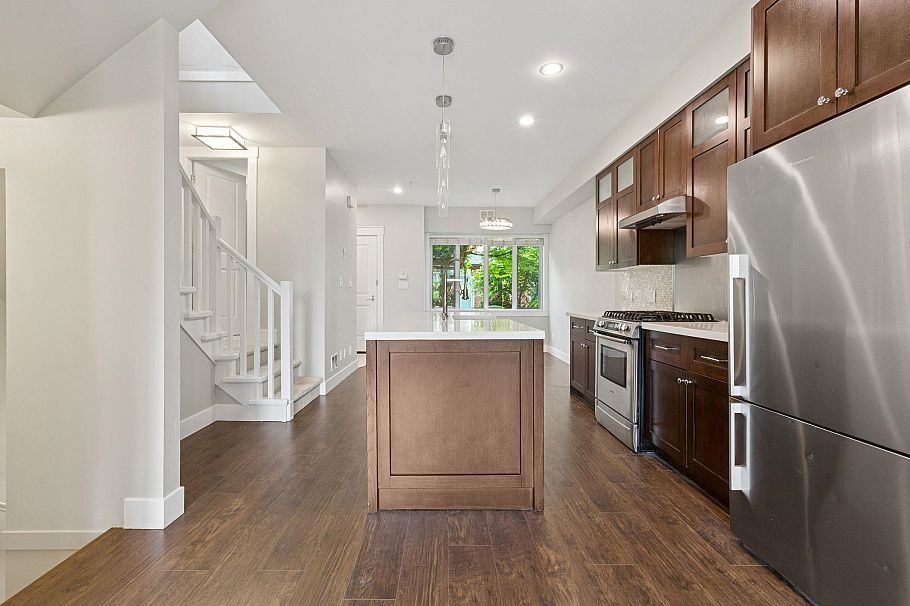 5977 Oak Street Vancouver, BC - 6