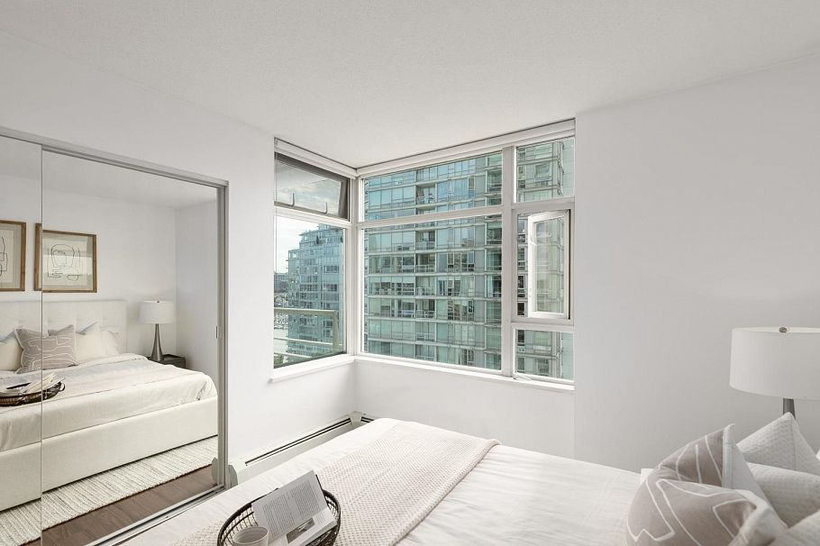 1907 1199 Marinaside Crescent Vancouver, BC - 19