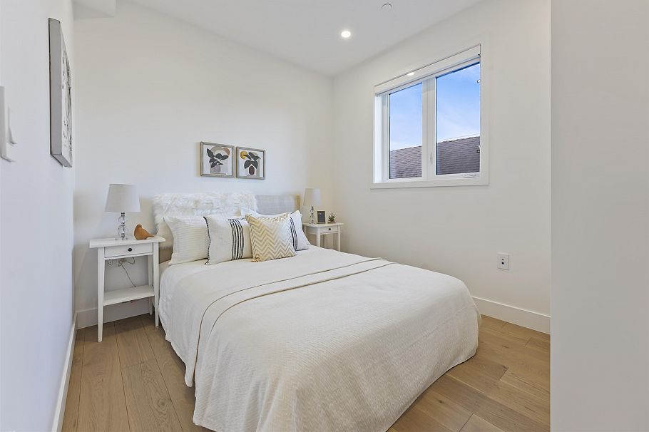 2 1322 E 13th Avenue Vancouver, BC - 25