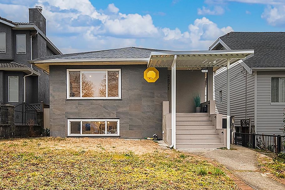 2871 E Pender Street Vancouver, BC - 1