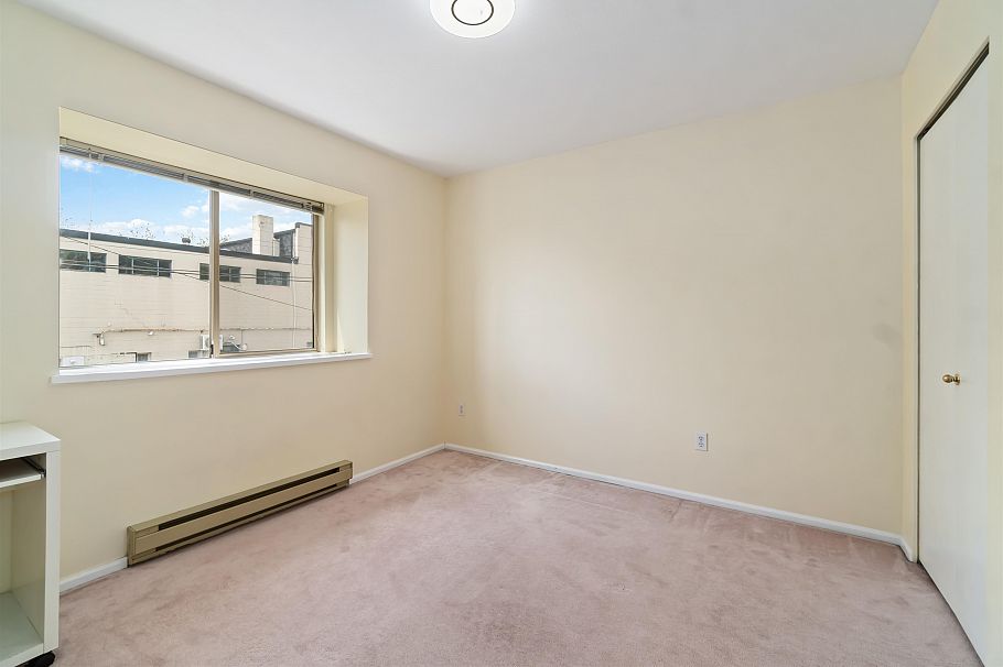 8489 French Street Vancouver, BC - 35