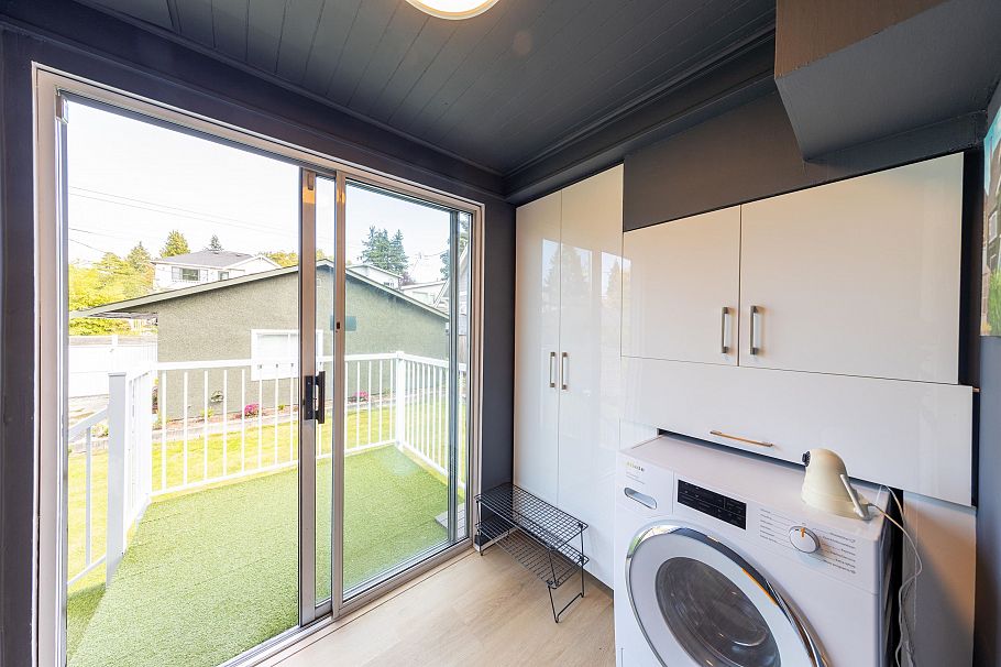 3719 W 3rd Avenue Vancouver, BC - 14