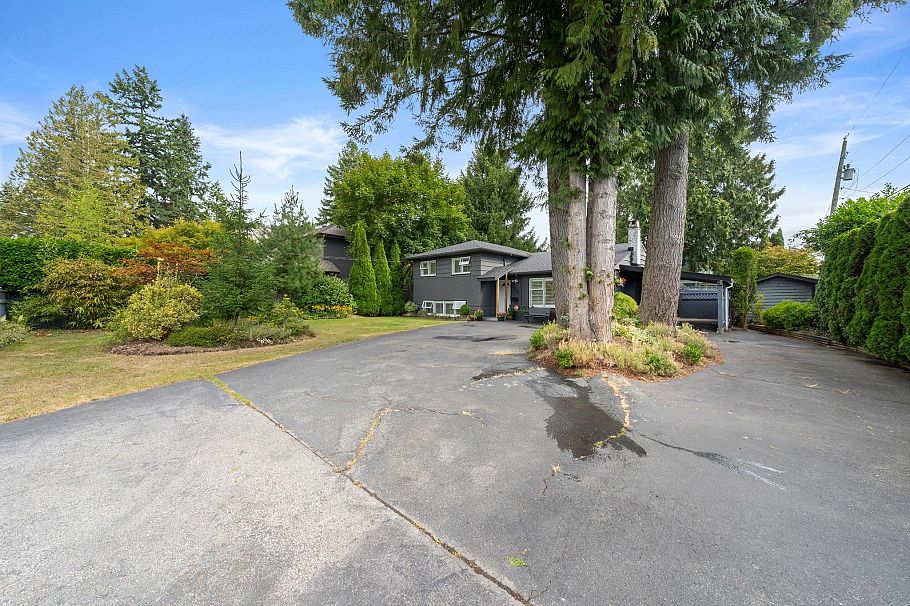 3020 Thorncliffe Drive North Vancouver, BC - 34