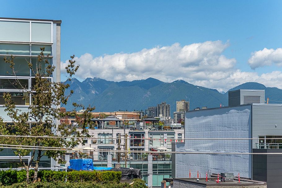 416 1635 West 3rd Avenue Vancouver, BC - 20