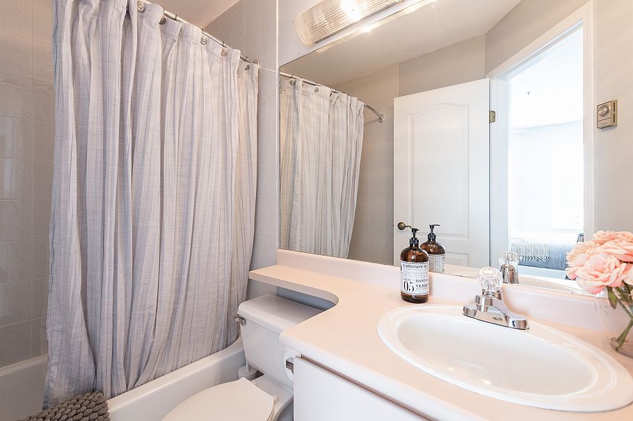 208 788 W 8th Avenue Vancouver, BC - 8