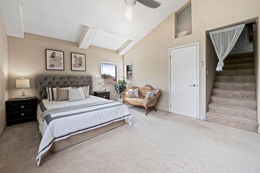 3435 St. Georges Avenue North Vancouver, BC - 23