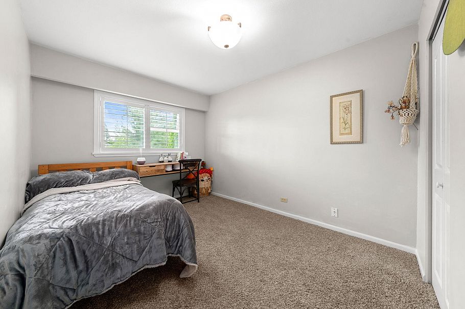 3020 Thorncliffe Drive North Vancouver, BC - 18