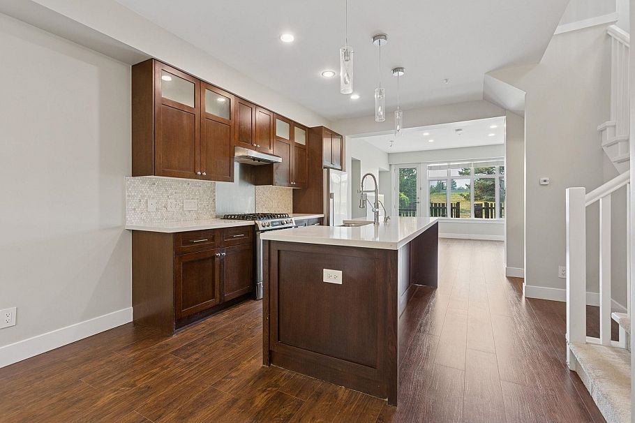 5977 Oak Street Vancouver, BC - 9