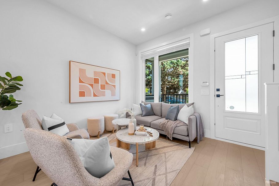 3417 Seaforth Drive Vancouver, BC - 5