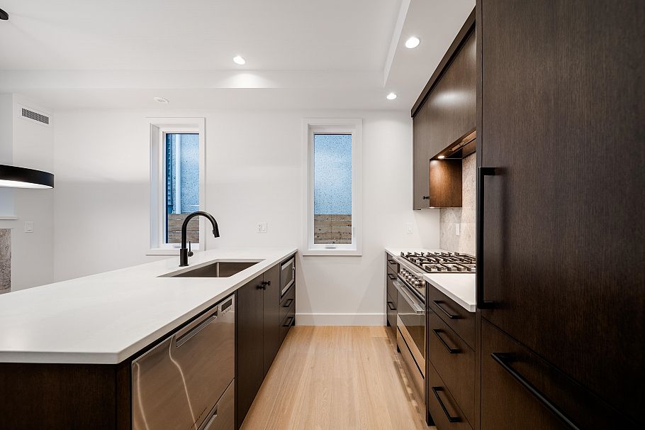 1138 E 26th Avenue Vancouver, BC - 15