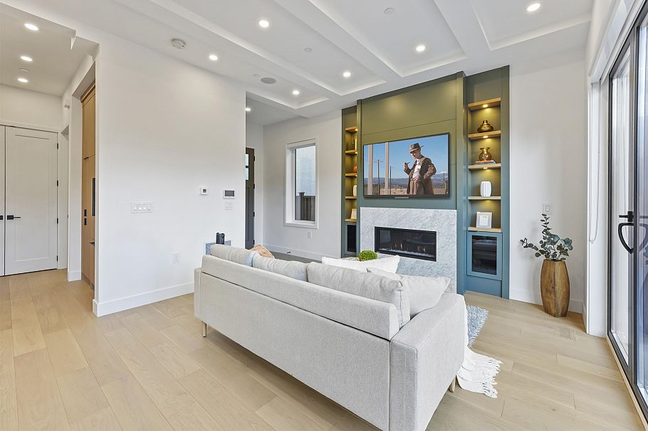 2 1322 E 13th Avenue Vancouver, BC - 4