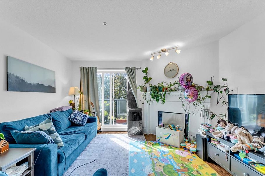 307 876 W 16th Avenue Vancouver, BC - 31