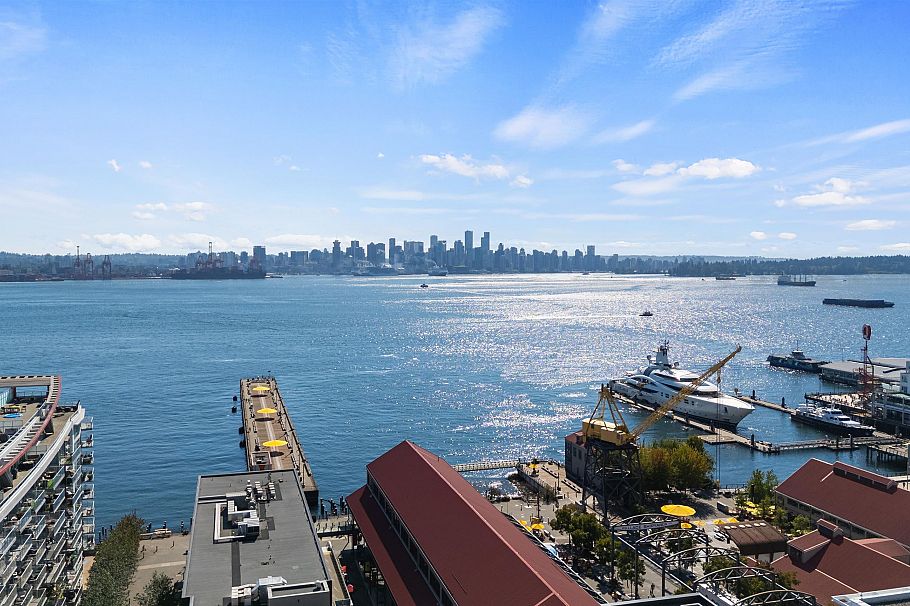 2001 188 E Esplanade North Vancouver, BC - 24