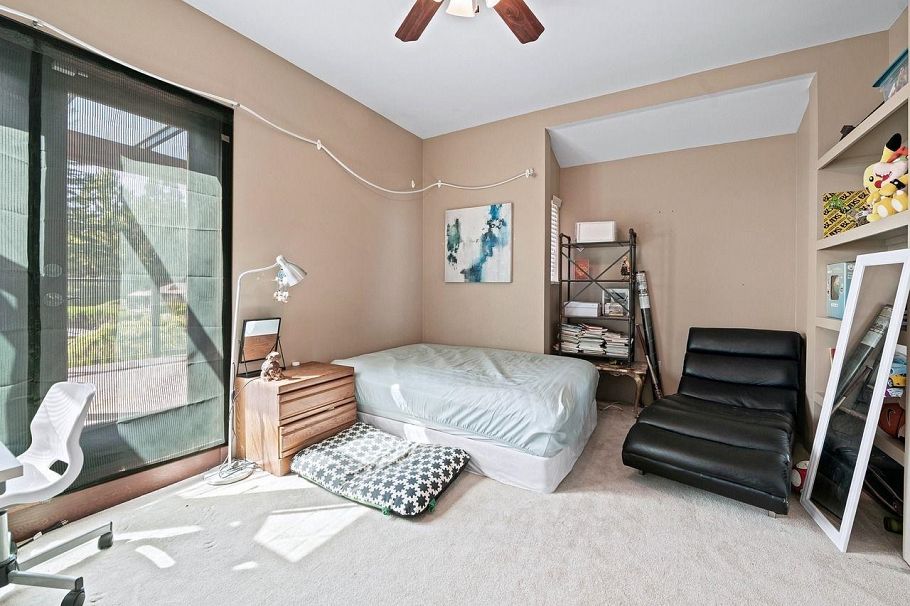 3435 St. Georges Avenue North Vancouver, BC - 28