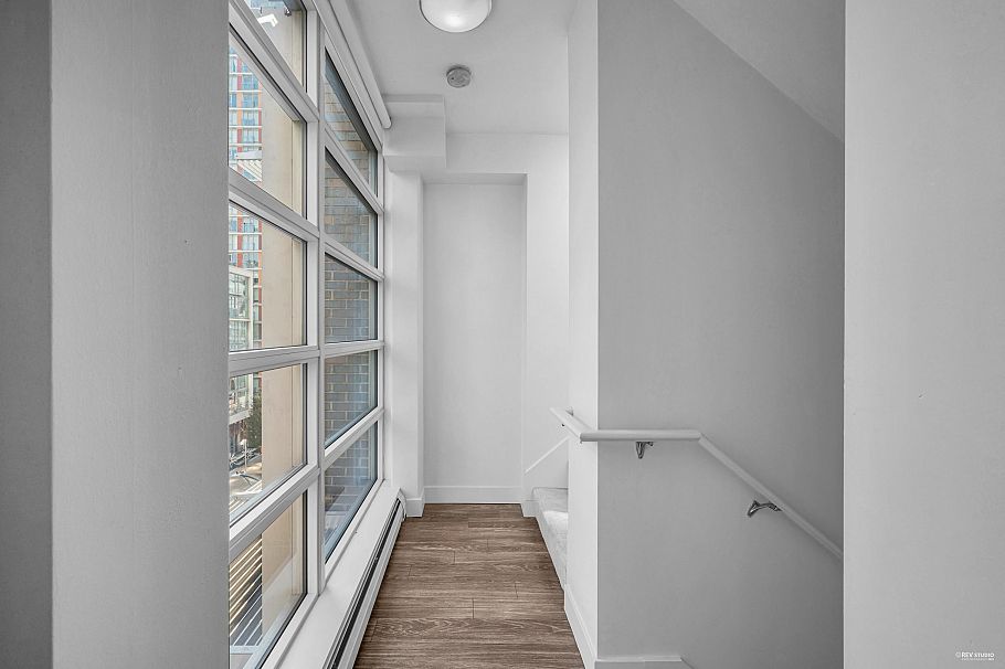 513 1283 Howe Street Vancouver, BC - 12