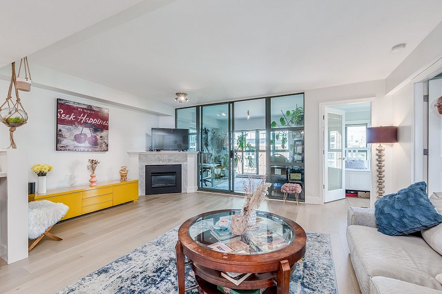 601 1128 Quebec Street Vancouver, BC - 4