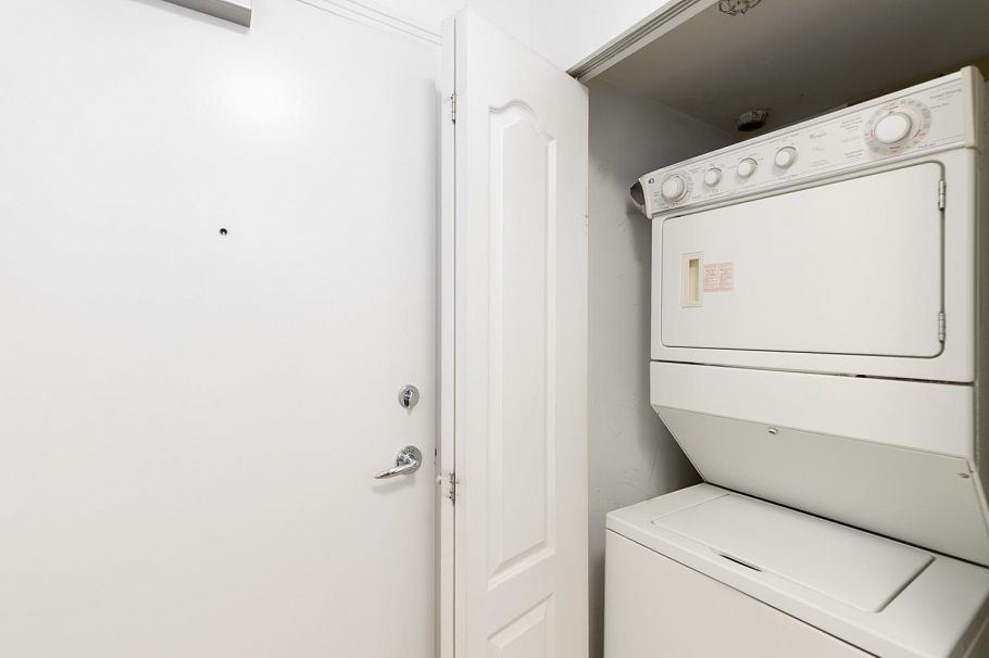 1907 1199 Marinaside Crescent Vancouver, BC - 22