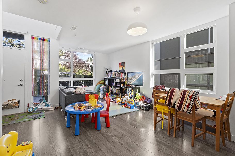 190 W 63rd Avenue Vancouver, BC - 4