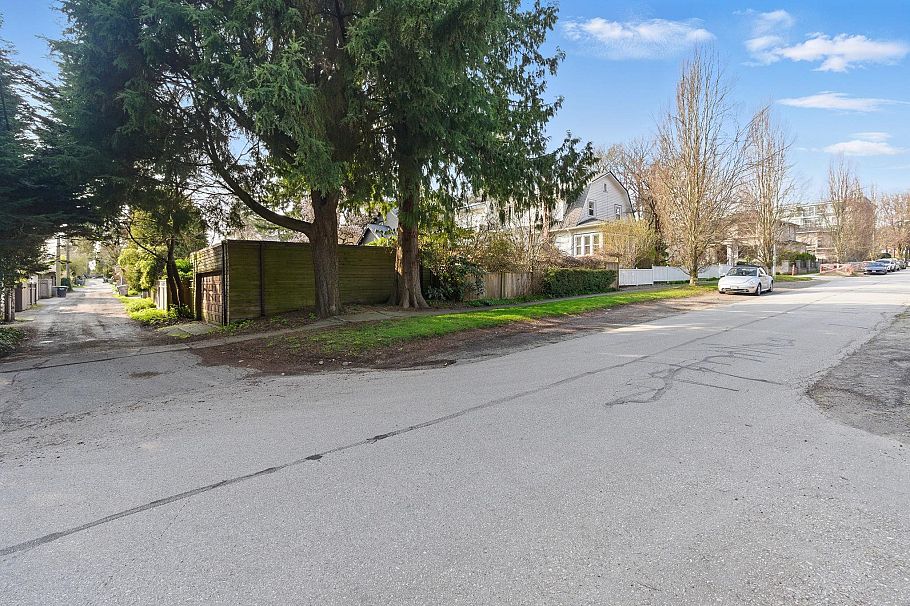 3506 W 42nd Avenue Vancouver, BC - 4