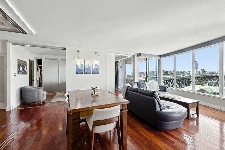 1405 1500 Howe Street Vancouver, BC - 9