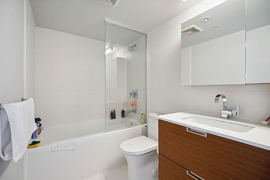 416 1635 West 3rd Avenue Vancouver, BC - 16