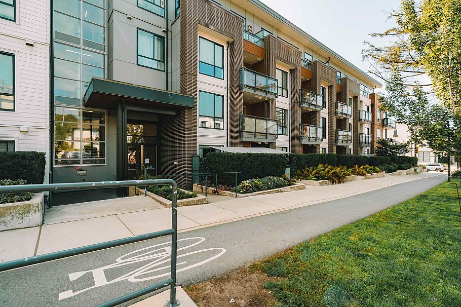 206 615 E 3rd Street North Vancouver, BC - 20