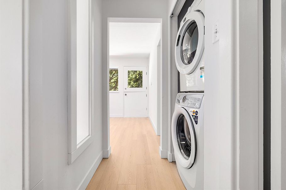 4755 Cove Cliff Road North Vancouver, BC - 19