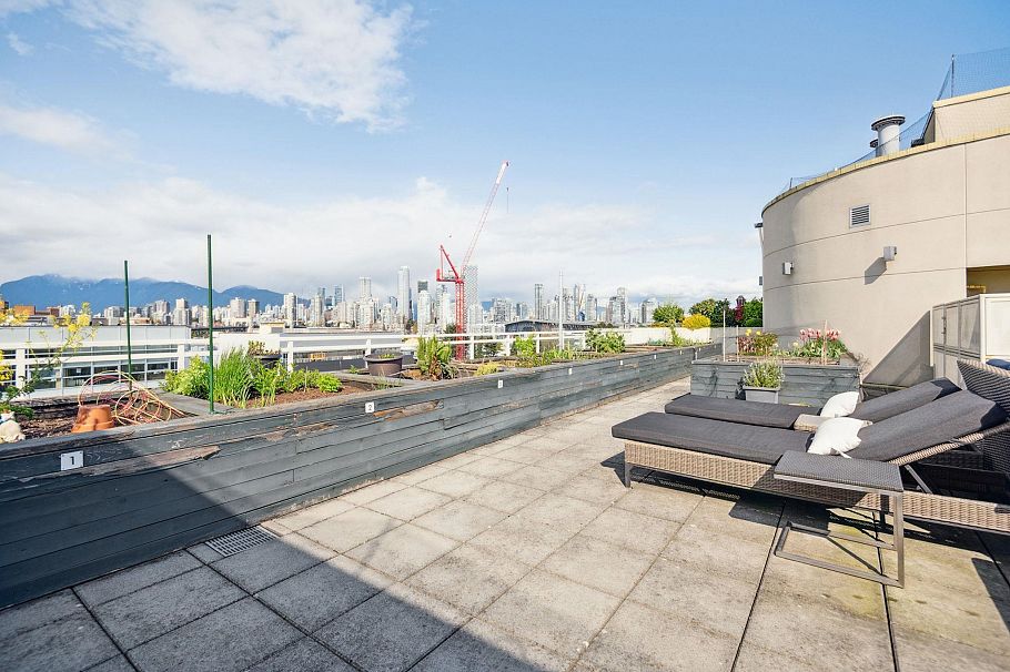 416 1635 West 3rd Avenue Vancouver, BC - 23