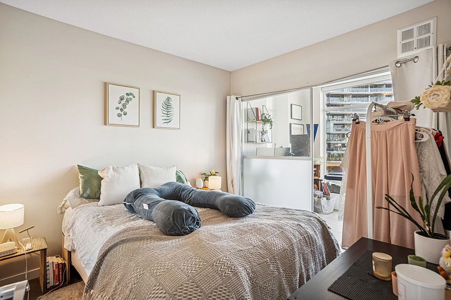 605 1708 Columbia Street Vancouver, BC - 15